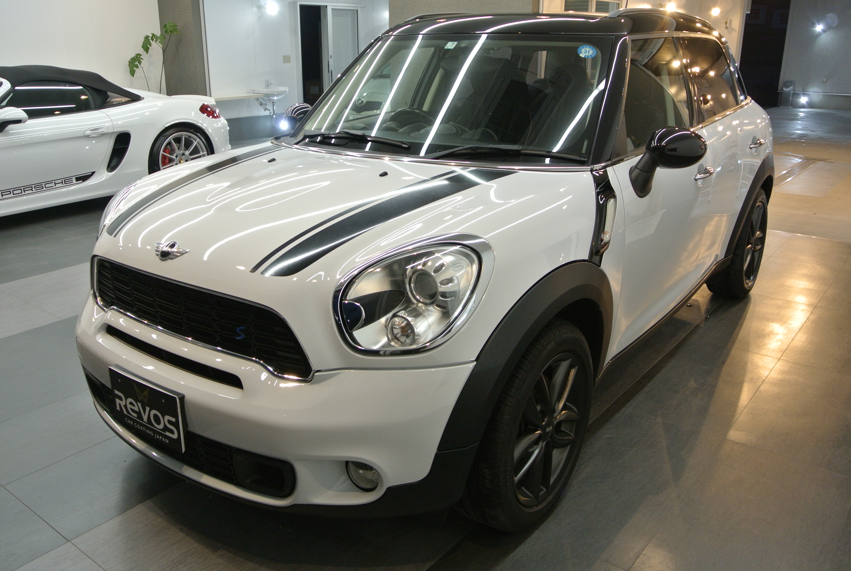 ＭINI　Ｒ60様　「RevoSカーコーティング」