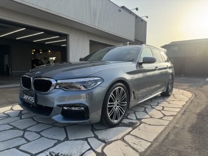 灰で汚れた車も洗車で美しく✨️