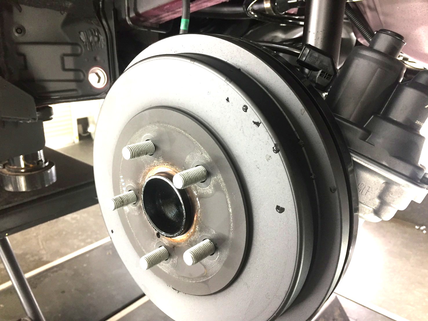 トヨタ ライズ 特許4層コーティング＋下回り防錆(アンダーコーティング) 施術（RevoS・鹿児島霧島）