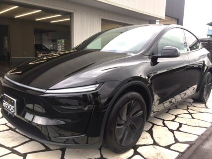 コーティング施術後の新型テスラ モデルY(黒)|鹿児島・霧島のRevoS