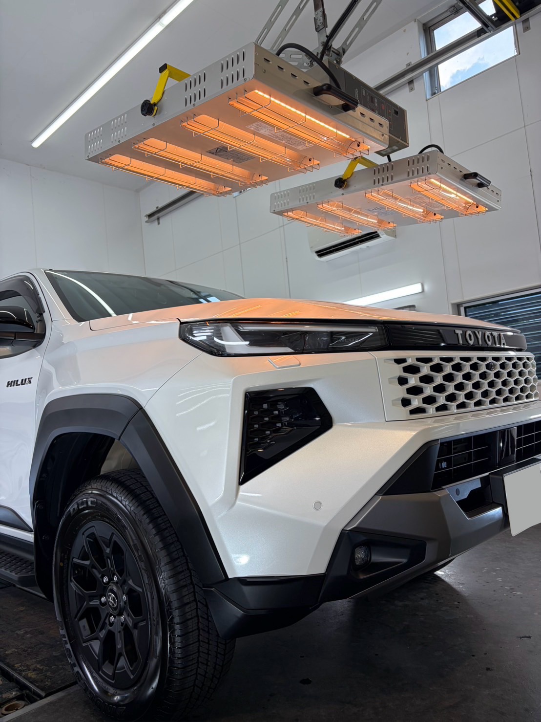 ハイラックス様|RevoSカーコーティングの施術事例