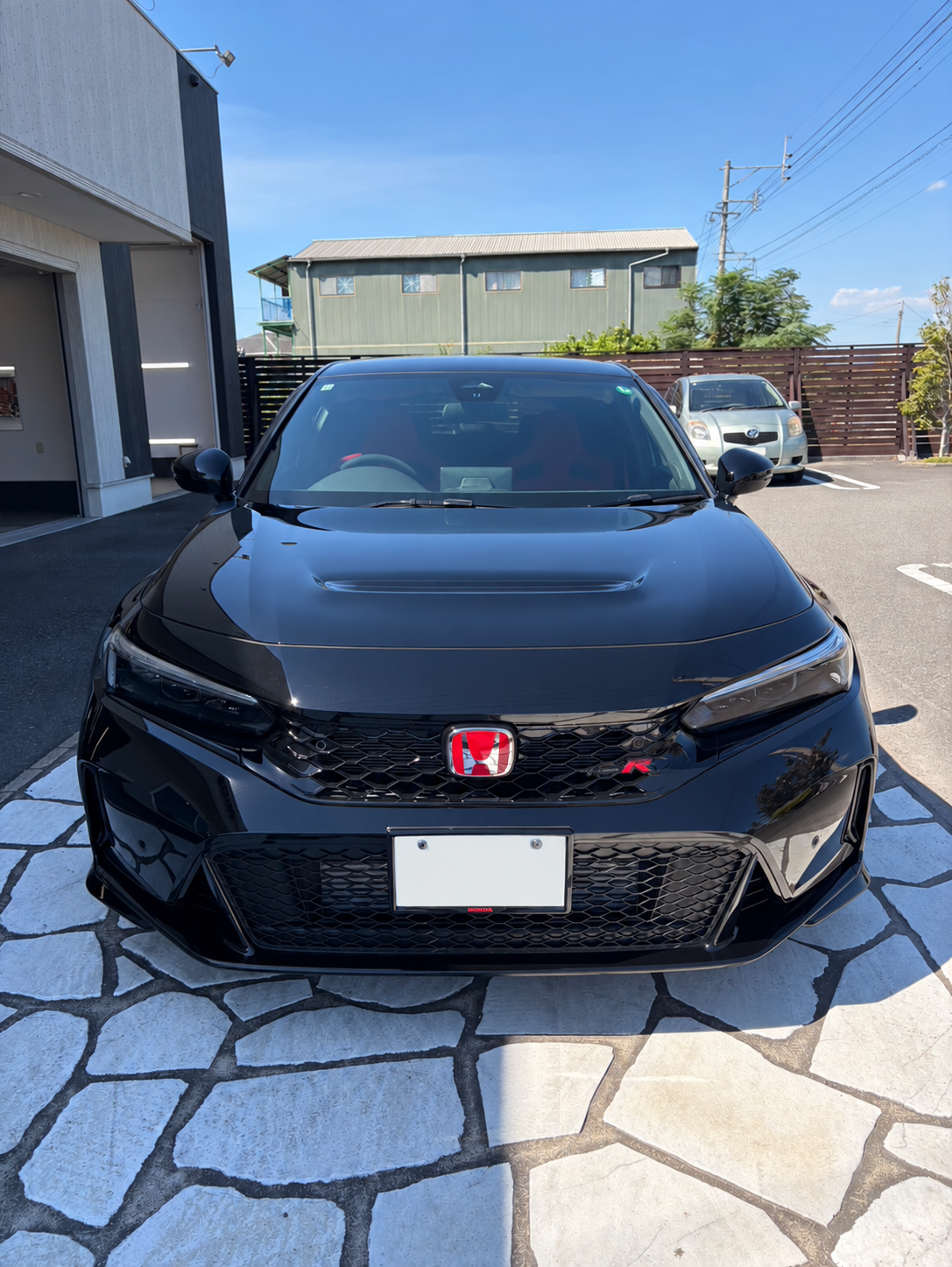 完成したシビック TYPE Rの正面